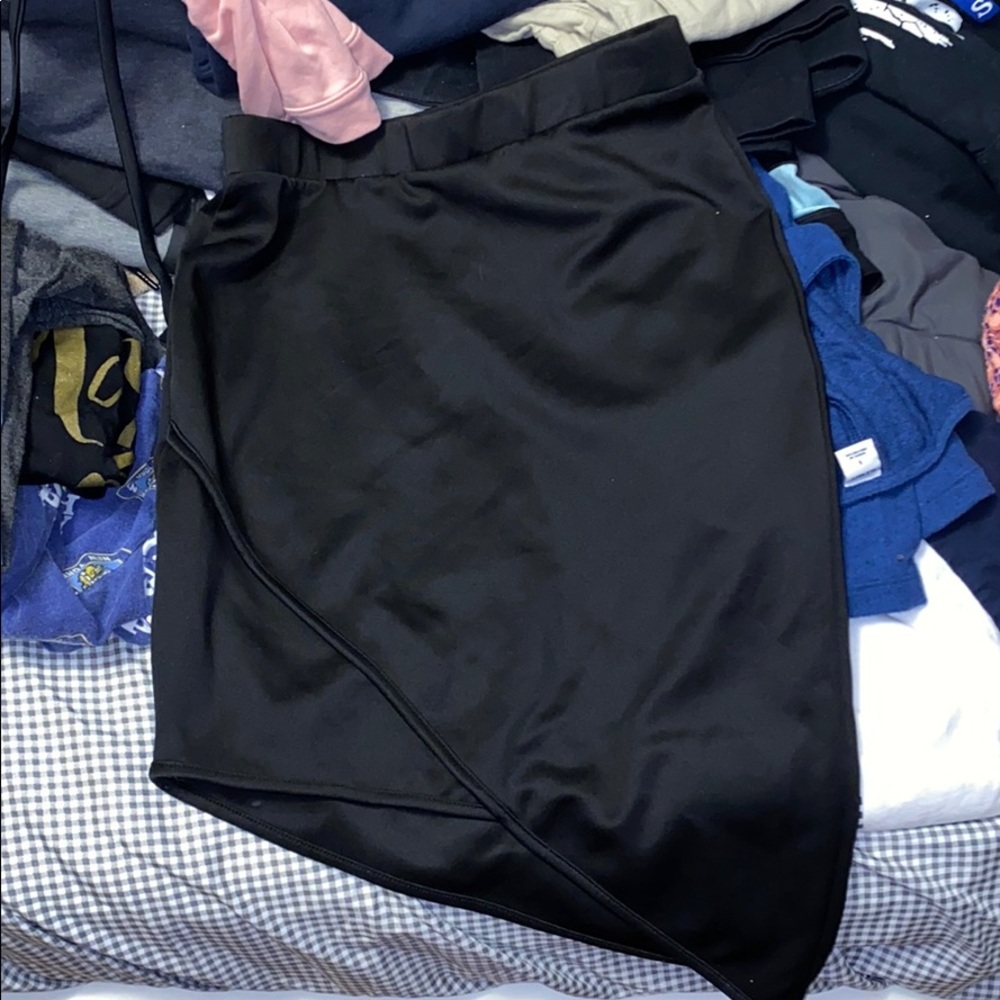 Black high/low skirt